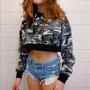 EMMA AND SAM CROPPED CAMO HOODIE